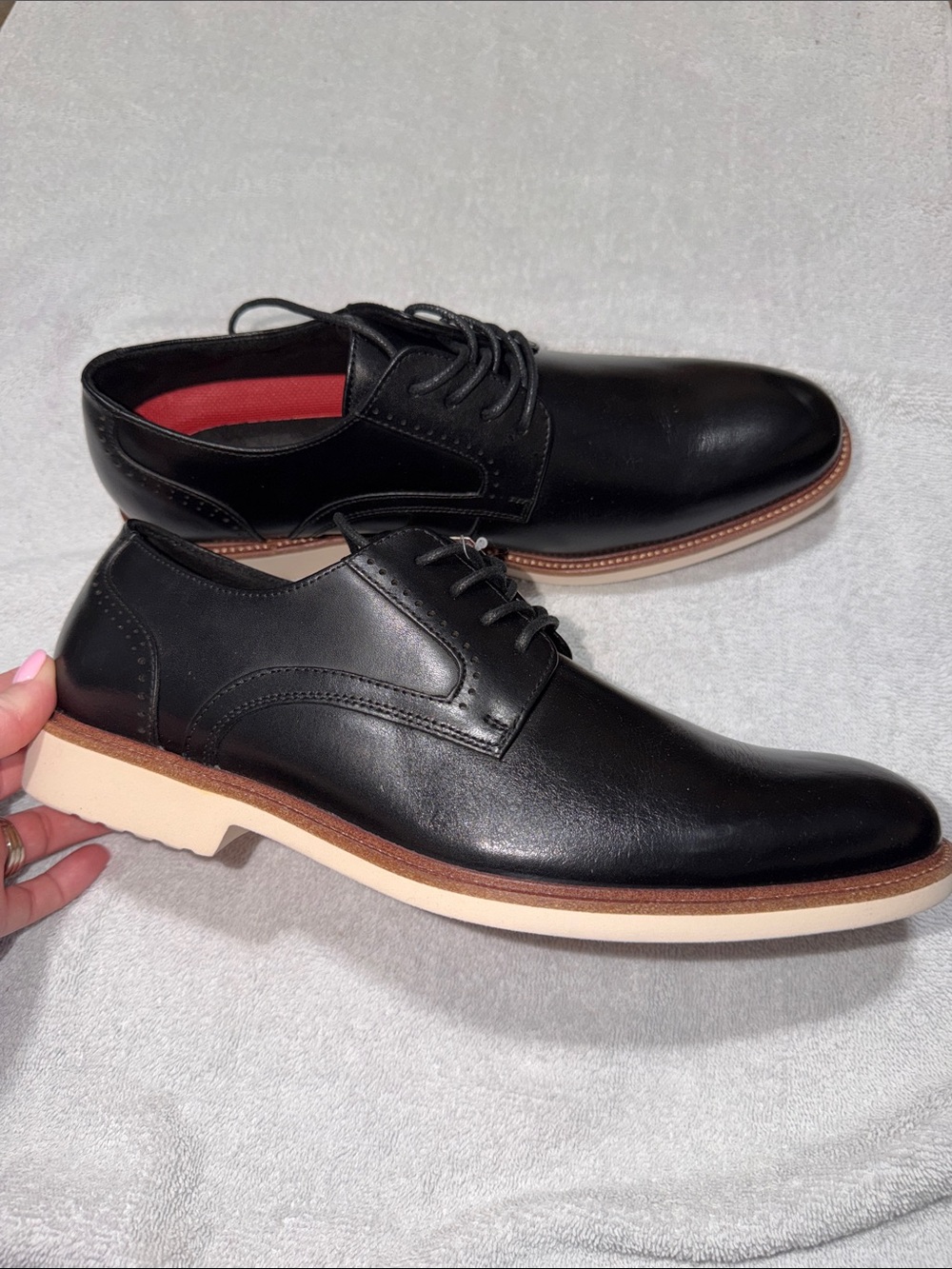 Stacy Adams Black Leather Derbys with Red Lining and Cream Sole